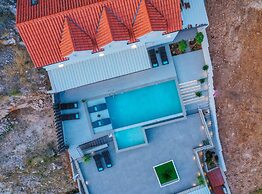 Spectacular Bol Island Sea View Villa With Pool