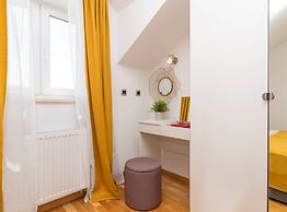 Spectacular Bol Island Sea View Villa With Pool