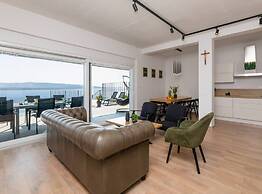 Spectacular Bol Island Sea View Villa With Pool