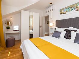 Spectacular Bol Island Sea View Villa With Pool