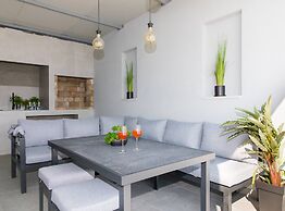 Spectacular Bol Island Sea View Villa With Pool