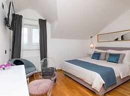 Spectacular Bol Island Sea View Villa With Pool