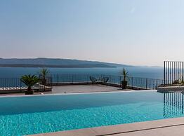 Spectacular Bol Island Sea View Villa With Pool