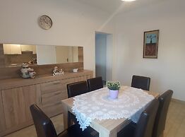 Spacious Kastela Apartment With Balcony and Mountain Views Near the Se