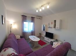 Spacious Kastela Apartment With Balcony and Mountain Views Near the Se