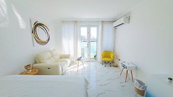 Condado Lagoon Villas