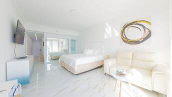 Condado Lagoon Villas