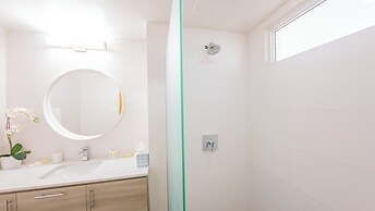 Condado Lagoon Villas