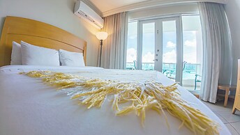 Condado Lagoon Villas
