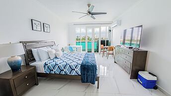 Condado Lagoon Villas