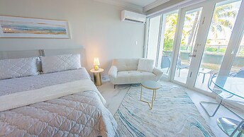 Condado Lagoon Villas