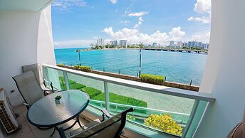 Condado Lagoon Villas