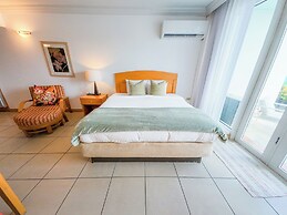 Condado Lagoon Villas