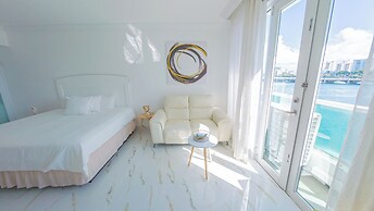 Condado Lagoon Villas