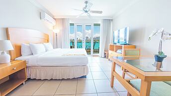 Condado Lagoon Villas