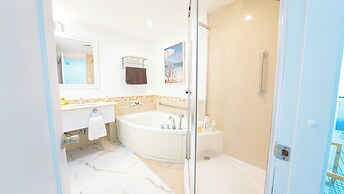 Condado Lagoon Villas