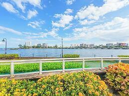 Condado Lagoon Villas