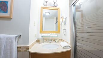 Condado Lagoon Villas