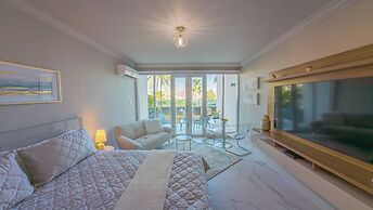 Condado Lagoon Villas