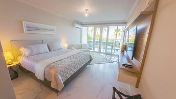 Condado Lagoon Villas
