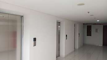 OYO 91338 Apartment Bekasi Town Square