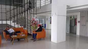 OYO 91338 Apartment Bekasi Town Square