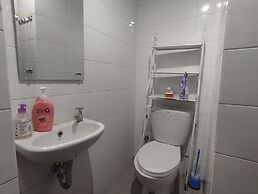 OYO 91338 Apartment Bekasi Town Square