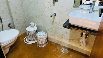 Hotel Aranyasutra Inaya - Indore