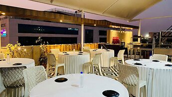 Hotel Aranyasutra Inaya - Indore