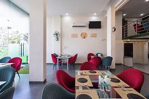 Hotel Pravasa Stay, Dewas Naka