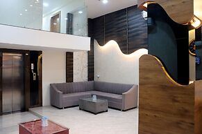 Hotel Aranyasutra Inaya - Indore