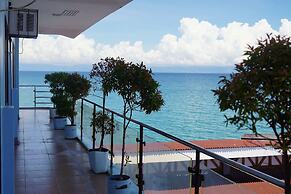 Hidden Valley Beach Resort