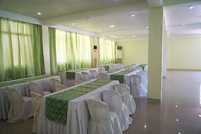 Hidden Valley Beach Resort