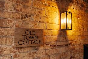 Old Town Cottage - From 350 Per Night