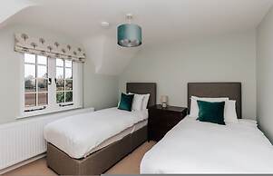 Old Town Cottage - From 350 Per Night