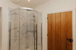 Cart Shed 1 - From 165 Per Night