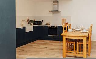 Cart Shed 1 - From 165 Per Night