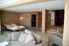 Le Grand Chalet et Spa Private Hotel