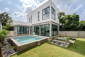 Gina Poolvilla89 Pattaya-Bangsaray beach