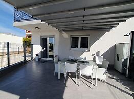 Kastel Novi Elegant and Stylish Apartment With Terrace and Patio