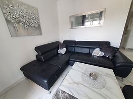 Kastel Novi Elegant and Stylish Apartment With Terrace and Patio