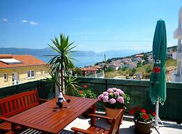 Beachfront Mastrinka Apartments With Sea View