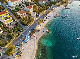 Beachfront Mastrinka Apartments With Sea View