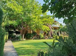 Bright and Spacious Apartment With Terrace in Kastel Stafilic