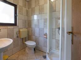 Bright and Spacious Apartment With Terrace in Kastel Stafilic