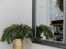 Luxurious and Spacious Apartment With Hot Tub