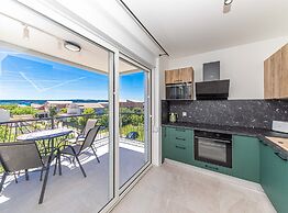 Elegant Kastel Novi Apartment With Sea View Balcony