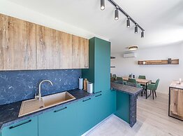 Elegant Kastel Novi Apartment With Sea View Balcony