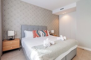 Home Art Apartments Bernabéu