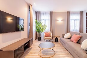 Home Art Apartments Bernabéu